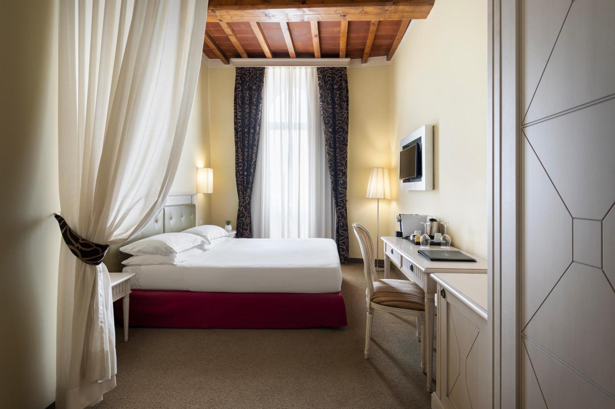 Hotel Certaldo Buitenkant foto